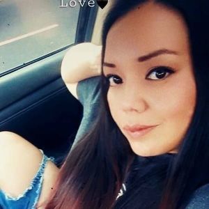 Meet your Posher, Lena